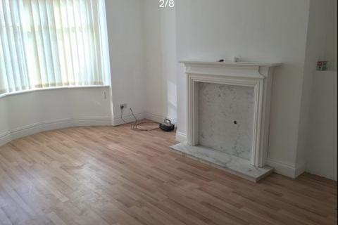 2 bedroom flat to rent, St. Julian Gardens, Howdon NE28