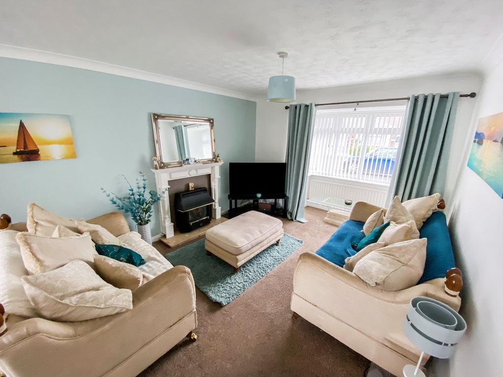 Baulkham Hills, Penshaw, Houghton Le Spring, Tyne and Wear, DH4 7RZ 3 bed detached house for