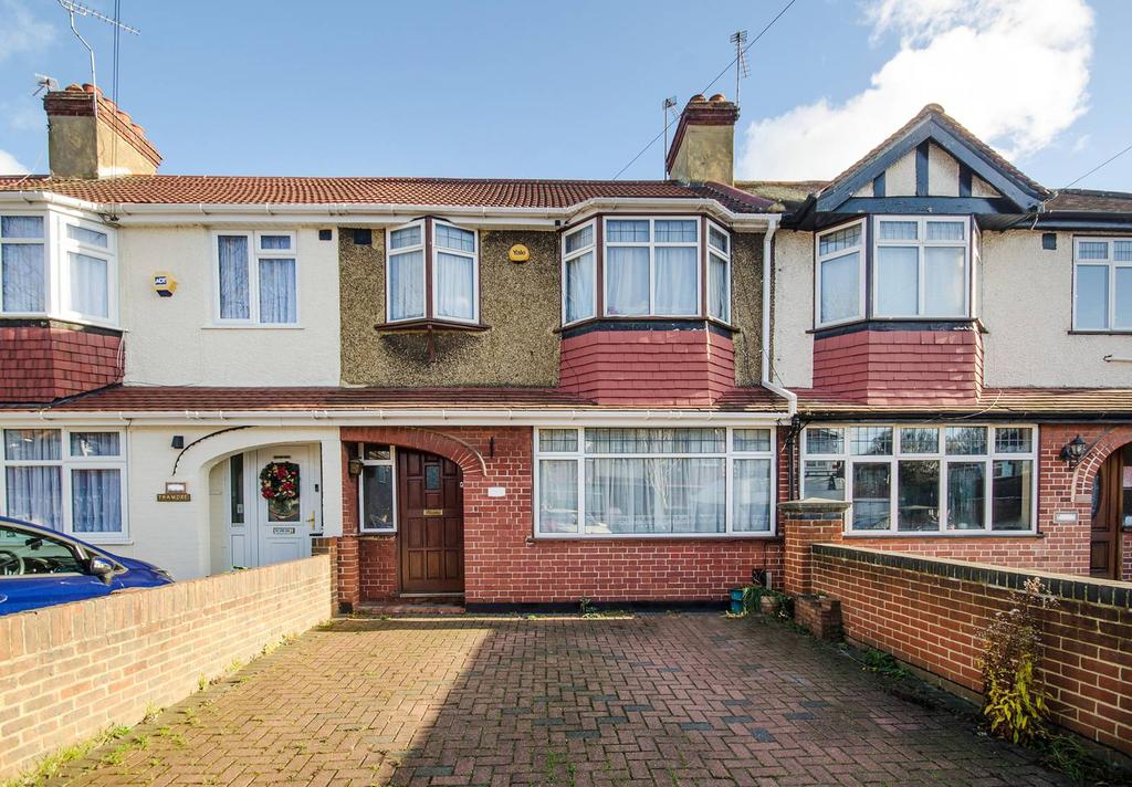 Empire Road, Perivale, Greenford, UB6 3 bed house £2,200 pcm (£508 pw)