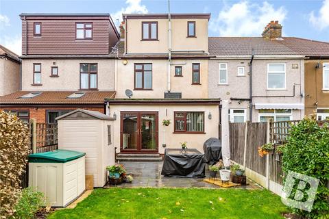 4 bedroom terraced house to rent, Burnway, Hornchurch, Essex, RM11