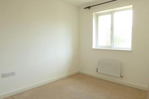 13 Robinson Way, Northfleet, Gravesend, DA11 9AB