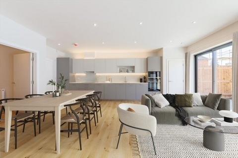 2 bedroom semi-detached house for sale - Godfrey Road Woolwich SE18