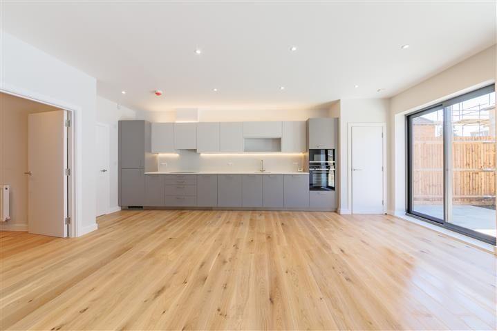 0 C2 A0069-HDR (Small)