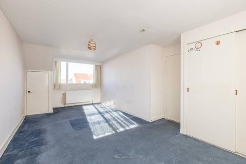 23 Silverknowes Brae, Edinburgh, EH4 5PQ