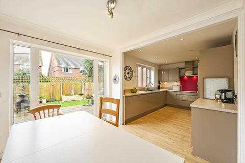 4 bedroom detached house for sale, Mere Close, Bracklesham Bay, West Sussex