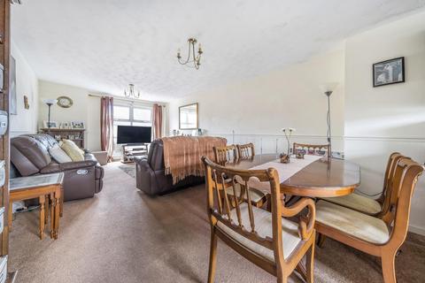 51a East Road, Kingston Upon Thames, KT2 6EJ