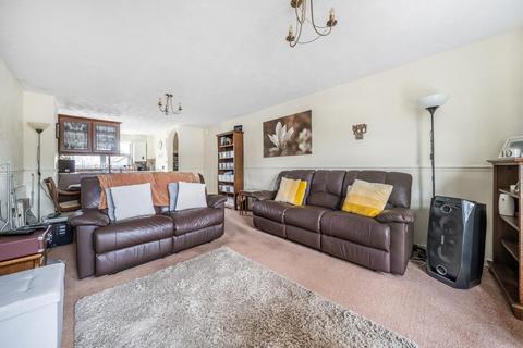 51a East Road, Kingston Upon Thames, KT2 6EJ