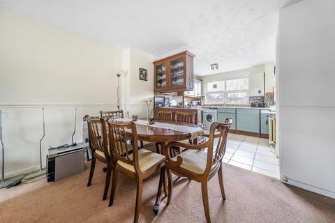 51a East Road, Kingston Upon Thames, KT2 6EJ