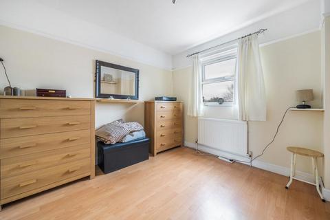 51a East Road, Kingston Upon Thames, KT2 6EJ
