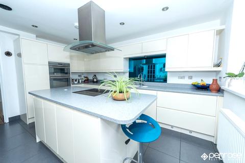 68 Barton Road, Luton, LU3 2BB