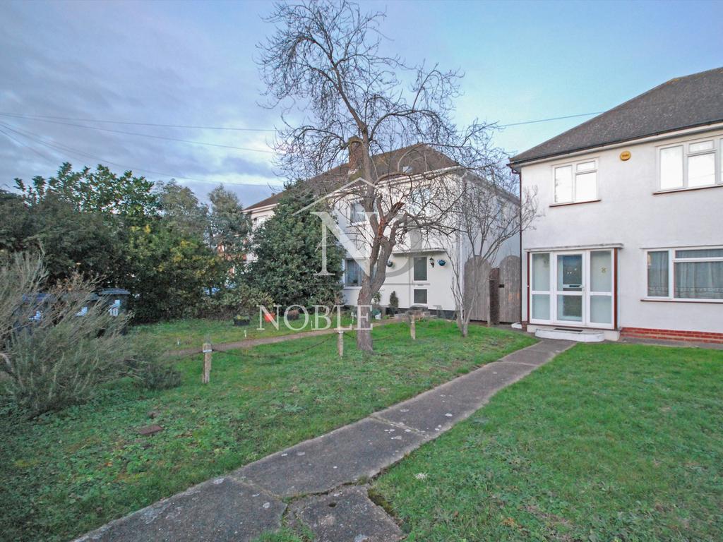 Norwood Green, UB2 4 bed semidetached house £2,475 pcm (£571 pw)