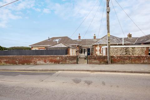 1 bedroom terraced bungalow for sale, Seaview Cottages, Broadway, Totland Bay, Isle of Wight