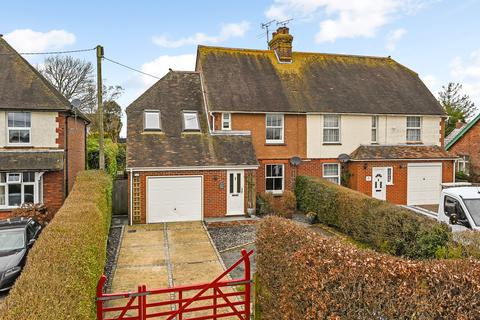 4 bedroom semi-detached house for sale - Canterbury Road, Brabourne Lees TN25