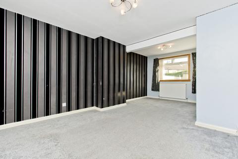 19 Ballantrae Place, Dundee, DD4 8QQ
