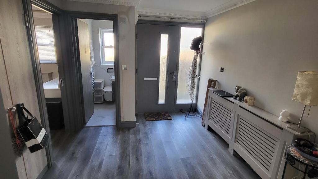House in Hanwell - View 5