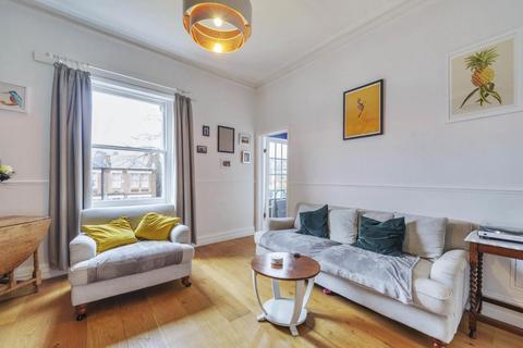 Flat B, 23 Maple Road, London, SE20 8LA