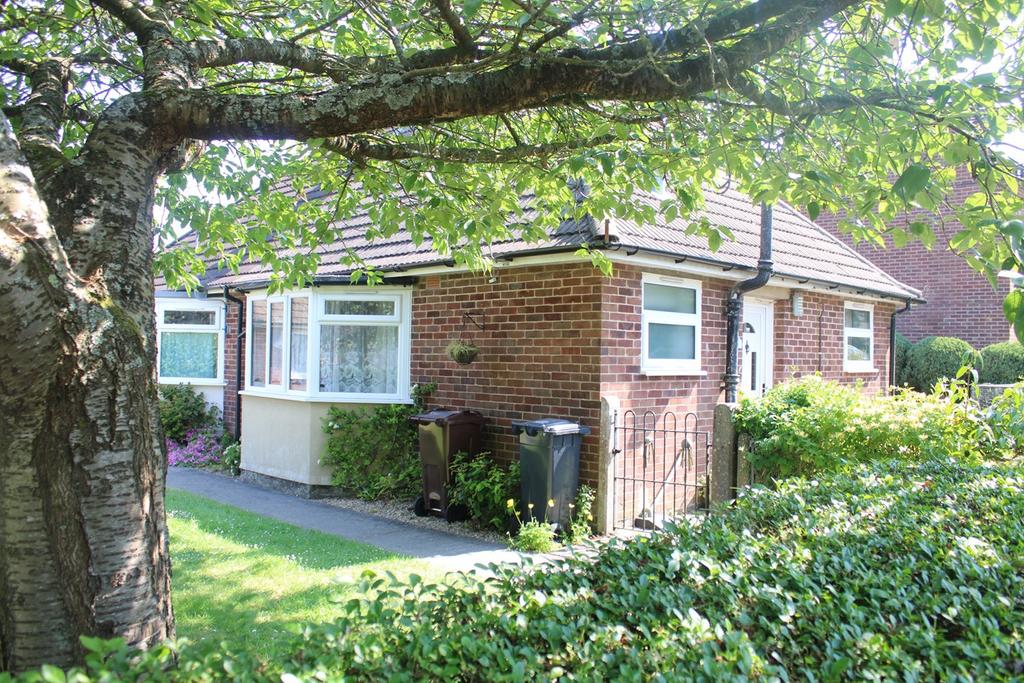 Kingsland Road, Shepton Mallet, BA4 1 bed semidetached bungalow for