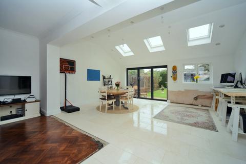 72 Newbolt Avenue, Cheam, Sutton, SM3 8EE