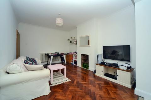 72 Newbolt Avenue, Cheam, Sutton, SM3 8EE