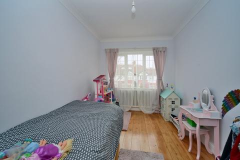 72 Newbolt Avenue, Cheam, Sutton, SM3 8EE