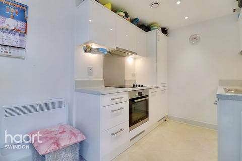 2 bedroom apartment for sale - Fire Fly Avenue, Swindon
