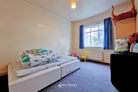 2 bedroom flat for sale, Kings Drive, Wembley, HA9 9JQ