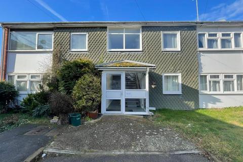 2 bedroom apartment to rent, Priest Close,  Nettlebed,  RG9