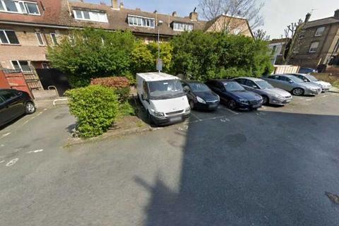 Parking to rent, Cephas Street, London E1