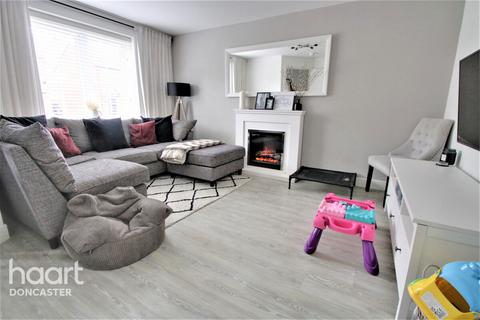 19 Cutter Lane, New Rossington, Doncaster, DN11 0HE