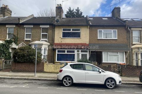 3 bedroom terraced house for sale, Geere Road, London, E15