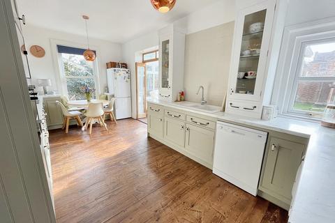 11 Rosebery Road, Bournemouth, BH5 2JH
