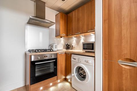 2/10 Springfield Buildings, Edinburgh, EH6 5EG