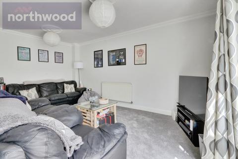 3 bedroom terraced house to rent, Phoenix Boulevard, York, YO26