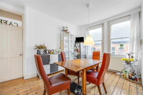 3 bedroom flat for sale, Welham Road, Furzedown, SW16