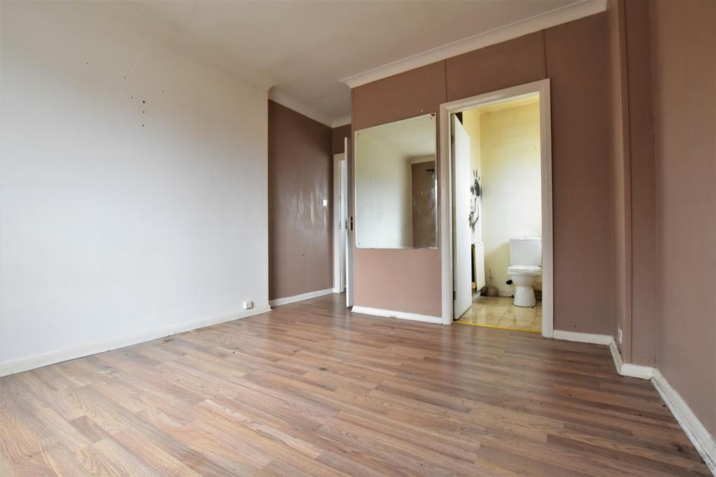 Bedroom &amp; En- Suite 2