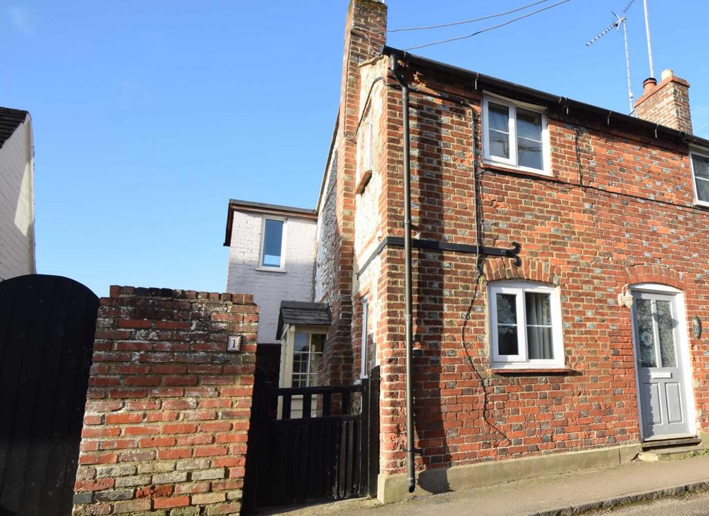 New Road, Watlington 2 bed cottage £1,000 pcm (£231 pw)