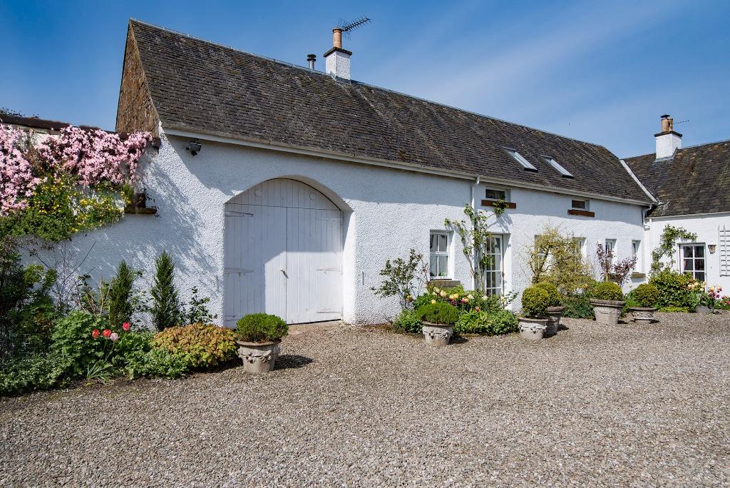 Arnprior, Kippen, Stirling, FK8 3 bed semidetached house £1,200 pcm
