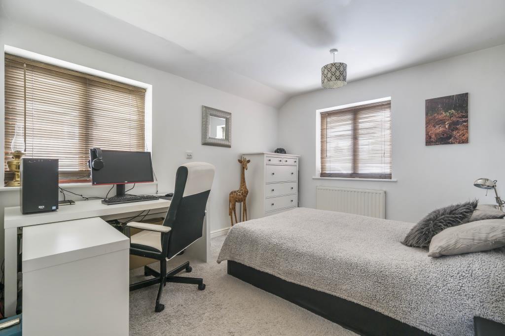 Bedroom 3/office/snug/play room