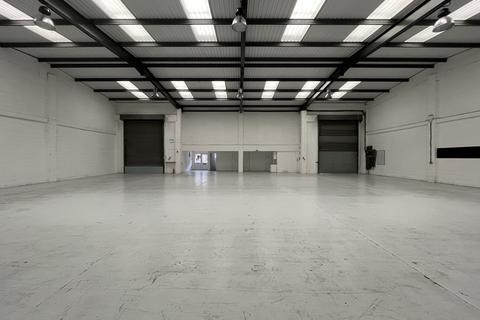 Warehouse to rent - 2B Roundways Industrial Estate, Elliot Road West Howe Industrial Estate, Bournemouth, BH11 8JJ