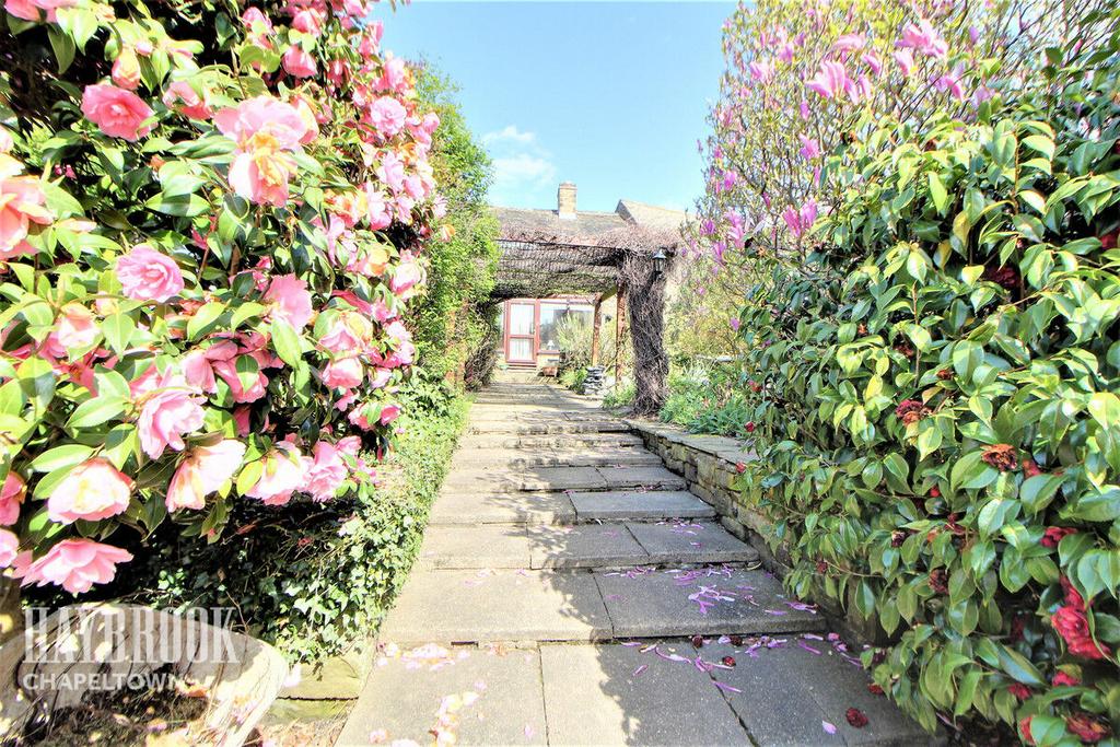 Whitley Lane, Grenoside 3 bed country house for sale £450,000