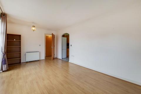 2 bedroom flat to rent, Queensberry Place, London