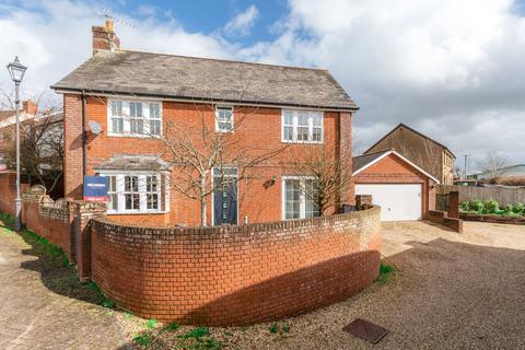 12 Iter Park, Bow, Crediton, EX17 6BY