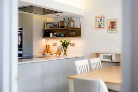 12 Iter Park, Bow, Crediton, EX17 6BY