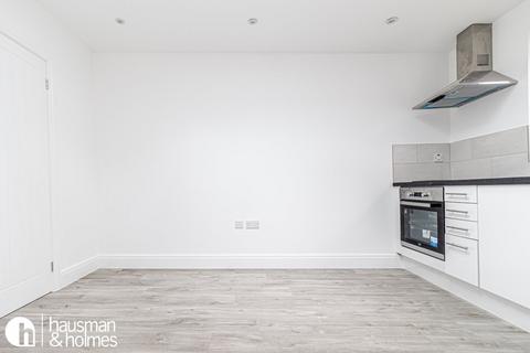 Studio to rent, Church Road, Hendon