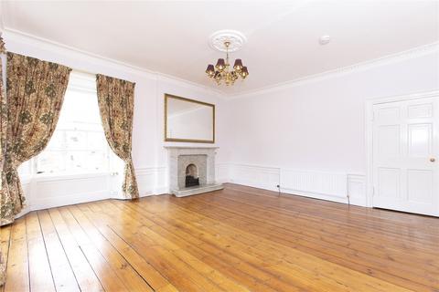 3 bedroom flat to rent, Dundas Street, New Town, Edinburgh, EH3