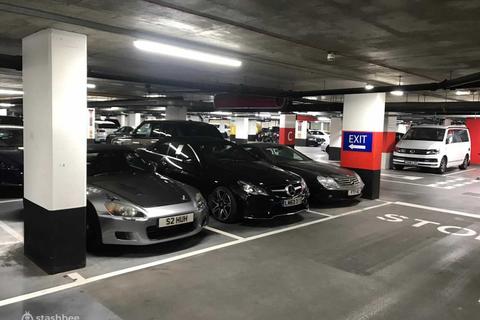 Parking to rent, Juniper Drive, London SW18