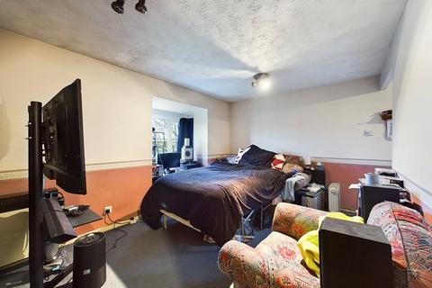 Studio for sale - Heatherwood Drive, Hayes, Middlesex, UB4