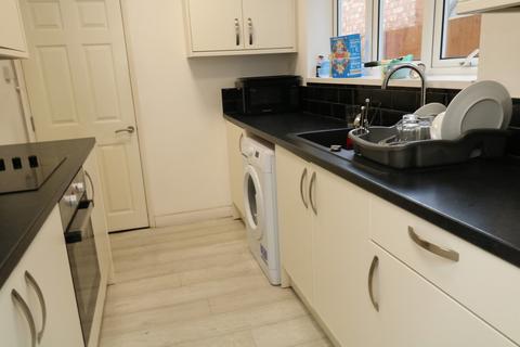 5 bedroom house share to rent - Holland Road, Maidstone