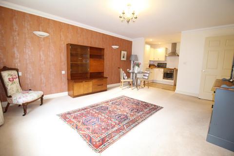 2 bedroom apartment for sale - Chantry Court, Westbury