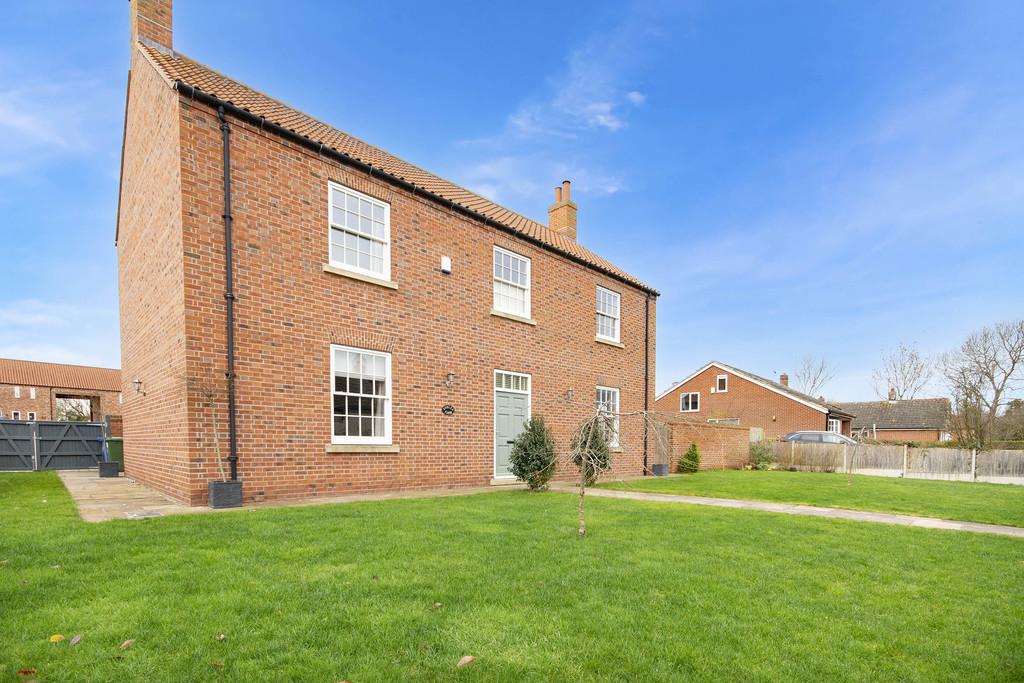 Low Street, East Drayton, Retford 5 bed detached house for sale £625,000